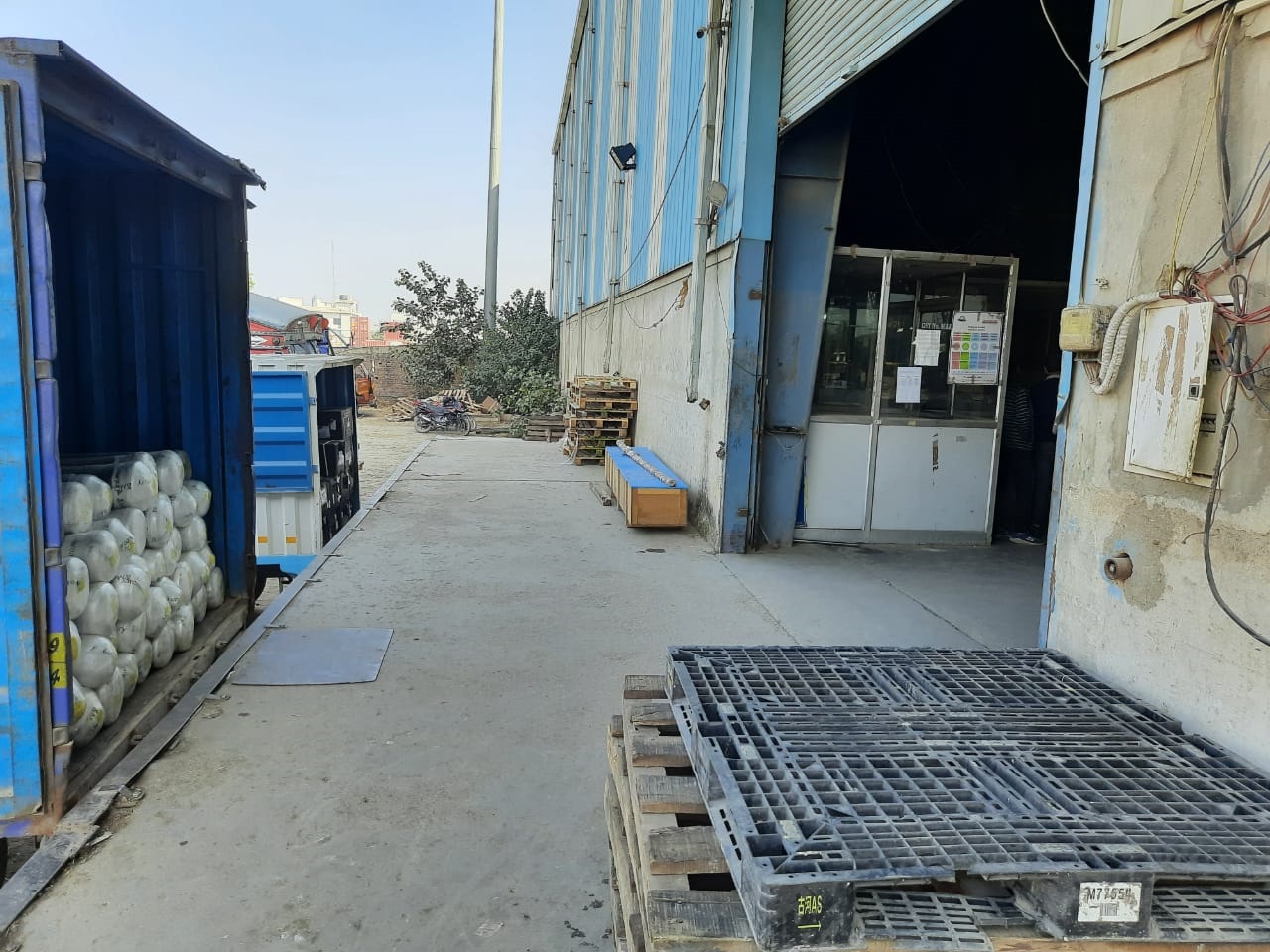Bawal Rewari — photograph 3 of 4